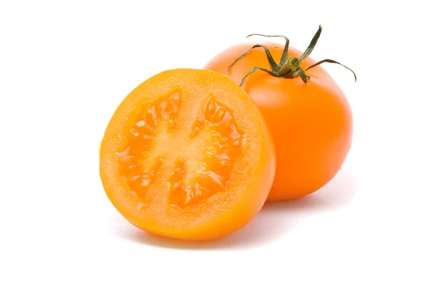 Verse tomaten. Studio witte achtergrond. — Stockfoto