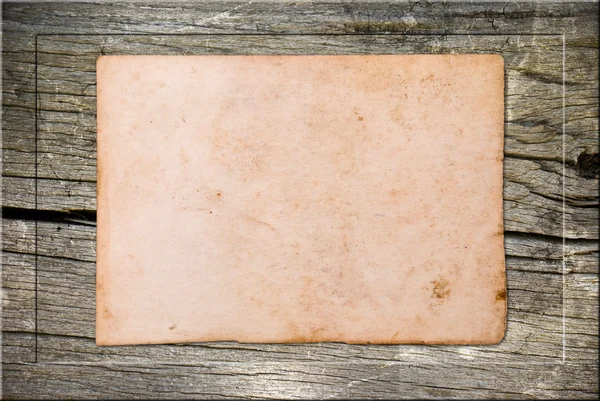 Вінтажна фотокартка в дерев'яній рамці — стокове фото