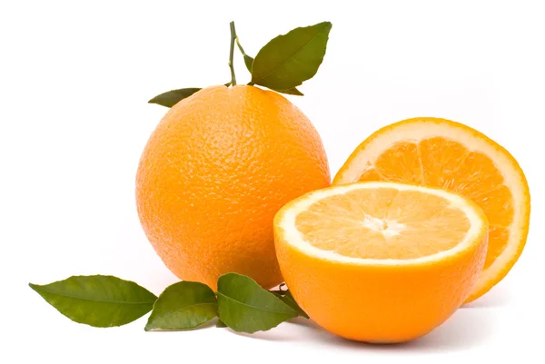 Orange mûr avec des feuilles — Photo