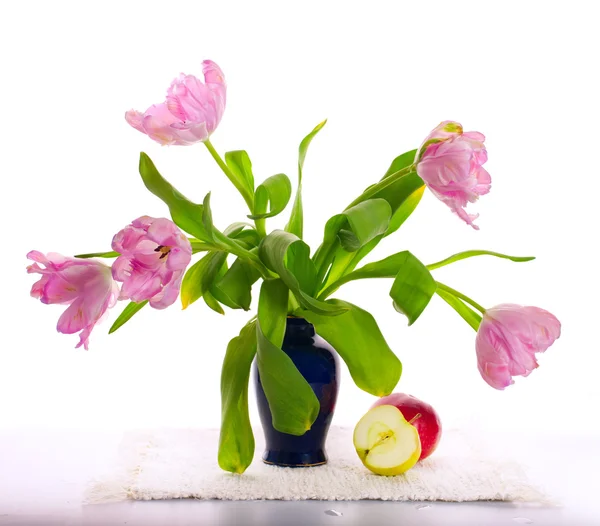 Fröhliches Stillleben mit lockigen Tulpen — Stockfoto