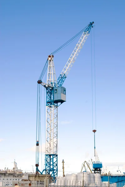 Sea port crane, Estonia — Stock Photo, Image