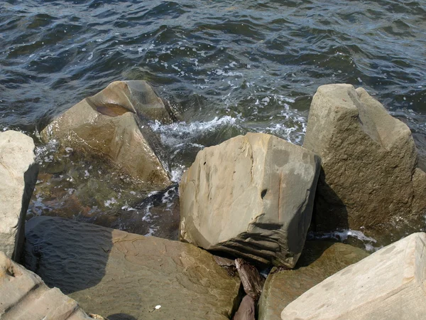 Rocks at the shore — Stock Photo, Image