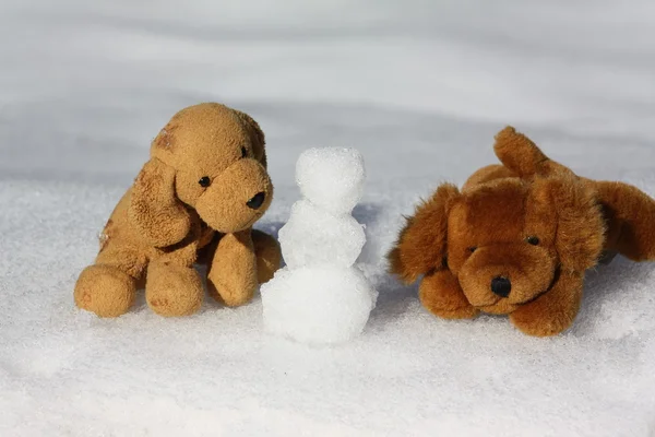 Dogs making a snowman — Stock Photo, Image