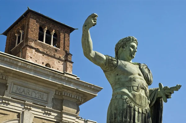 皇帝コンスタンティヌス帝の像. — ストック写真