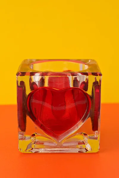 Palmatoria con corazón rojo — Foto de Stock