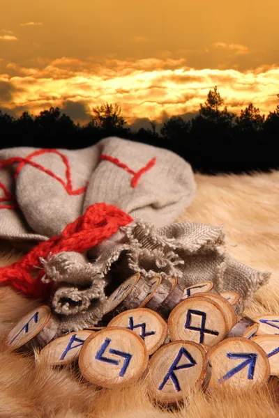 Runes au coucher du soleil — Photo