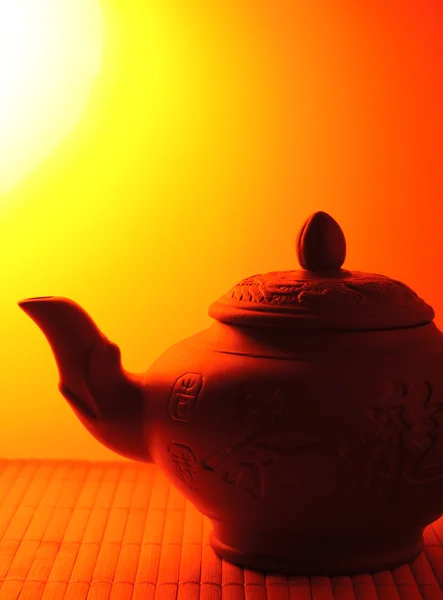 Teekanne aus Ton — Stockfoto
