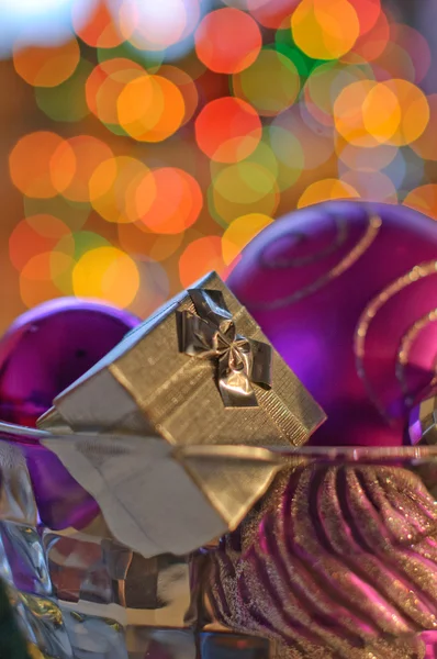 Yeni yıl hediye ve tatil dekorasyonu — Stok fotoğraf