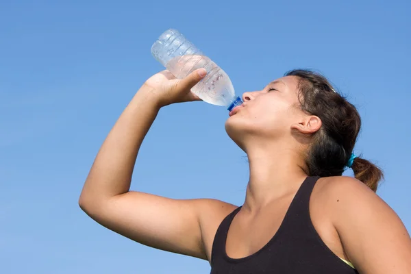Athlete Drinking Water — Stock Photo, Image
