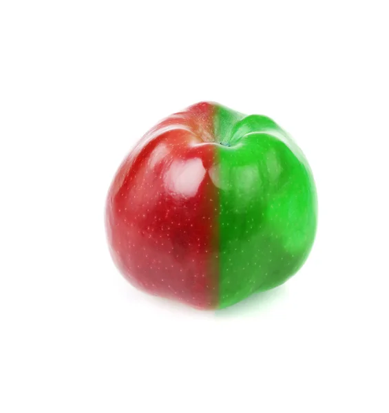 Свежее яблоко с красной и зеленой половиной — стоковое фото