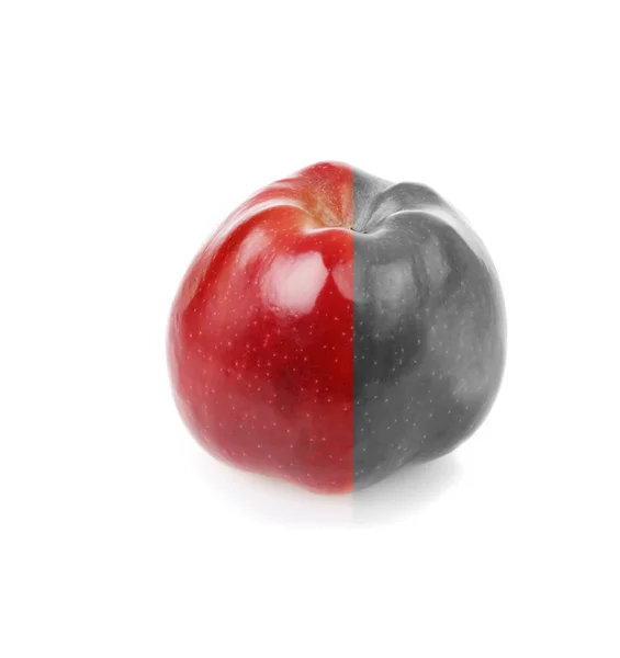 Apfel mit roter und entfärbter Hälfte — Stockfoto
