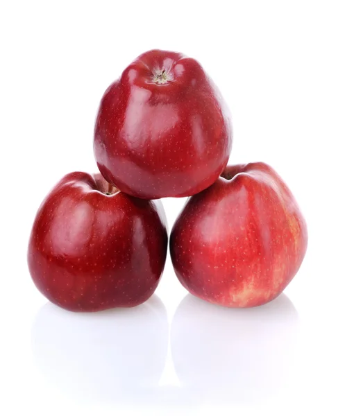 3 つの赤いりんごをピラミッドします。 — ストック写真