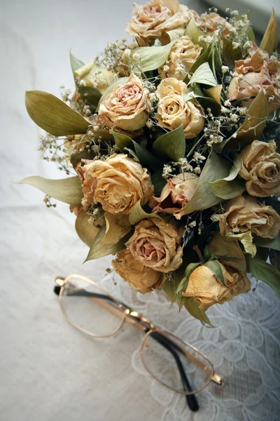 Dried roses bouquet — Stock Photo, Image