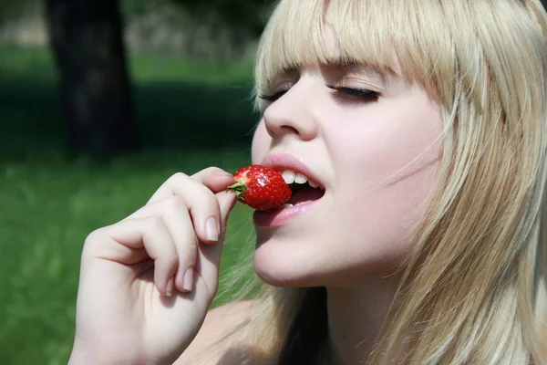 Delicious strawberry — Stock Photo, Image