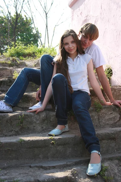 Adolescenti coppia — Foto Stock