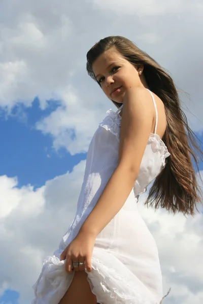 Mooi meisje zomer portret — Stockfoto