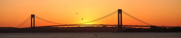 韦拉扎诺桥夕阳全景 — 图库照片