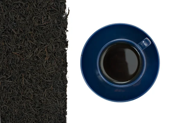 Taza de té y hojas de té —  Fotos de Stock