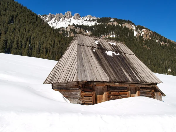 Refugio de montaña —  Fotos de Stock