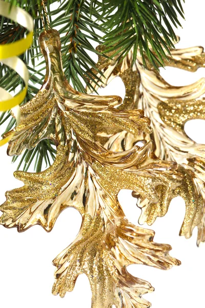 枞树上的圣诞装饰品 — 图库照片