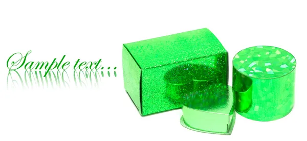 Zelené dárkové krabičky, samostatný — Stock fotografie