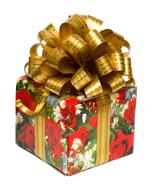Caixa de presente com arco dourado — Fotografia de Stock
