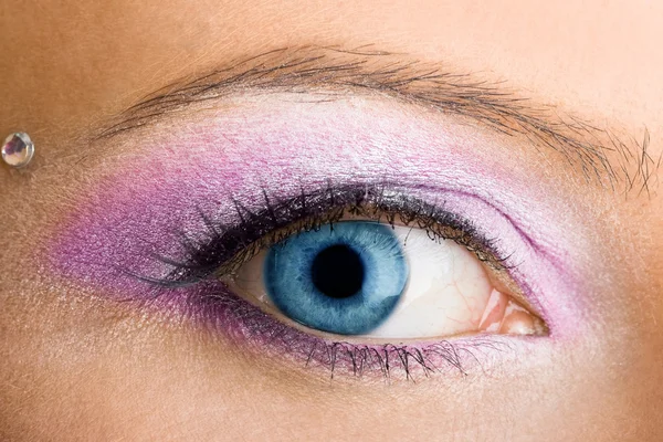 Primo piano di bellissimo occhio femminile — Foto Stock