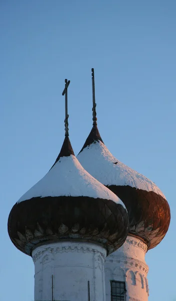 Купола и закат, Россия, Каргополь — стоковое фото