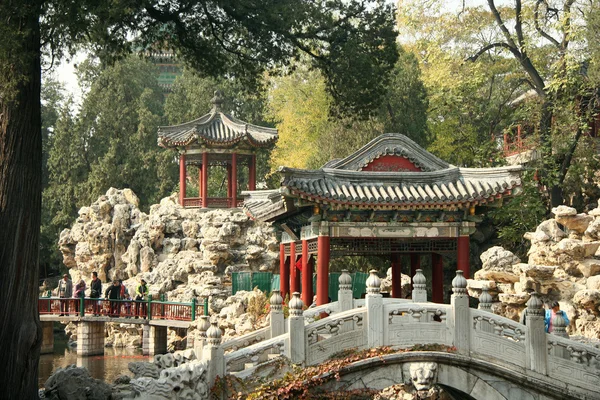 전통적인 중국 공원 스톡 이미지