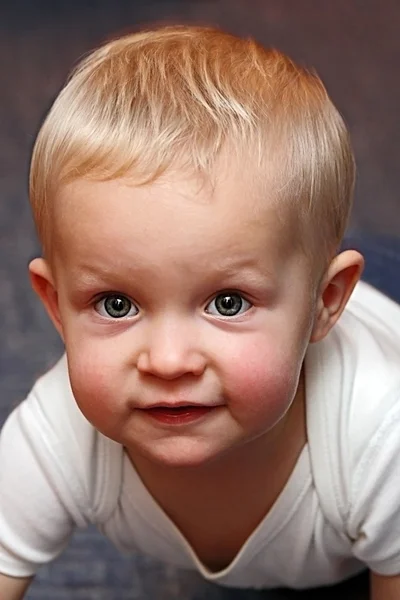 Ritratto di bambino felice — Foto Stock