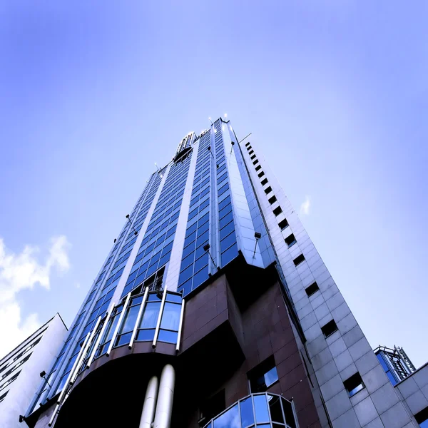 Väggen i stor Flervånings byggnad — Stockfoto