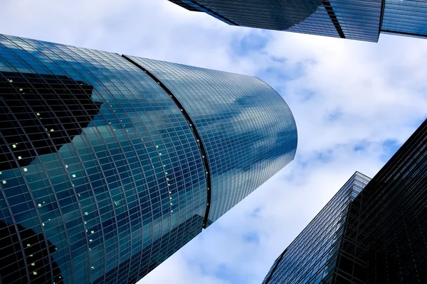 Moderna skyskrapor i centrala — Stockfoto