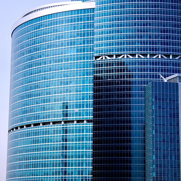 다운 타운의 현대적인 고층 빌딩 — 스톡 사진