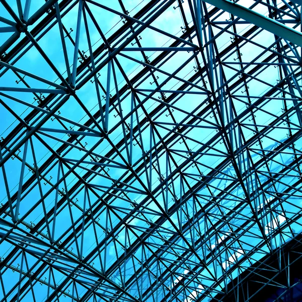 抽象蓝色几何天花板 — 图库照片