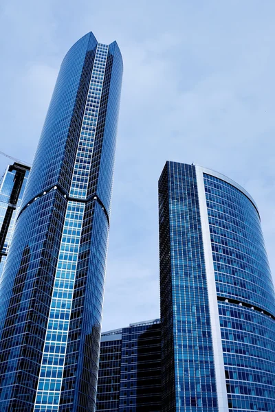 Big and small skyscrapers business — Stock Photo, Image