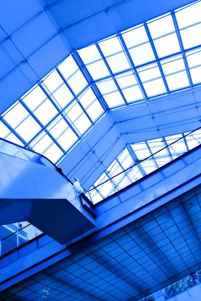Corridoio di vetro blu — Foto Stock