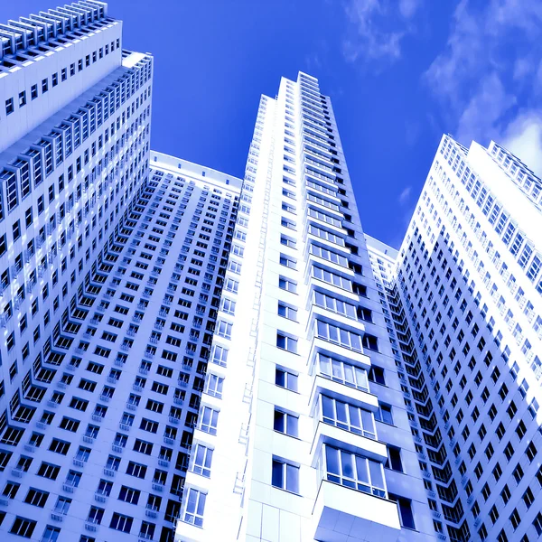 Perspektivy skleněnou stěnou mrakodrapu — Stock fotografie