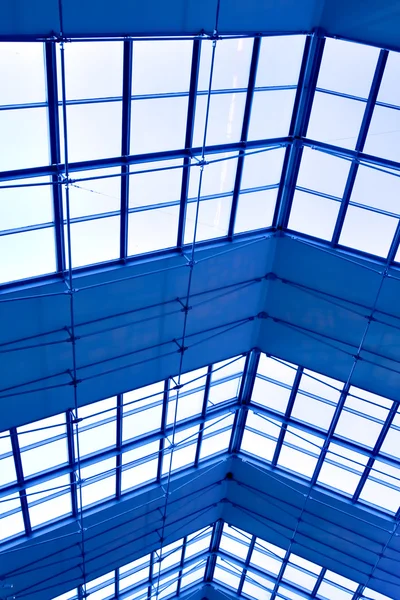 青いガラス屋根 — ストック写真