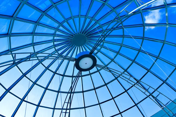 Transparante en heldere ronde plafond — Stockfoto