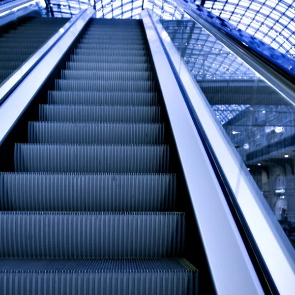 Empty escalator — Stock Photo, Image