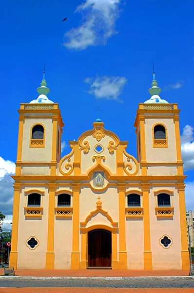 Old church in the middle of a small city — Stock Photo, Image