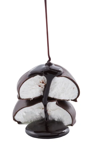 Çikolata şekerleme dökülür varlık — Stok fotoğraf