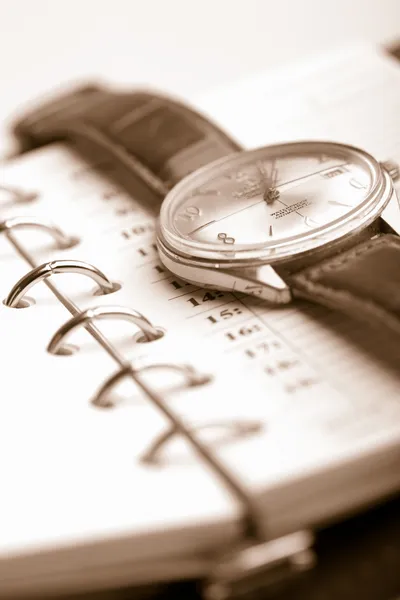 Personal organizer and watch — Stock Photo, Image