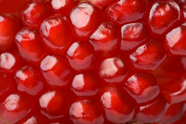Ripe seeds pomegranate isolated — Stock Photo, Image