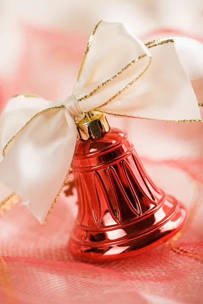 Campana roja de Navidad —  Fotos de Stock