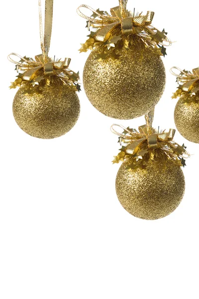 Bola de Navidad de oro aislado —  Fotos de Stock