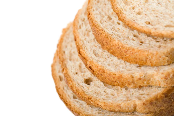 Plátky celozrnného chleba izolované — Stock fotografie