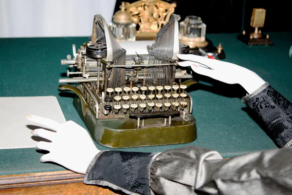 Gammel skrivemaskine - Stock-foto