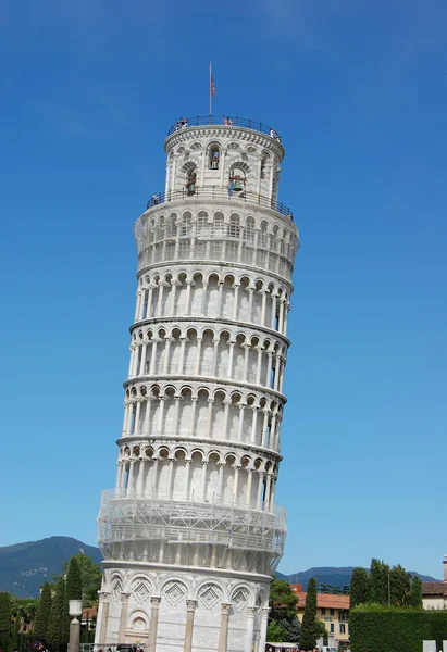 A famosa torre inclinada em Pisa . — Fotografia de Stock