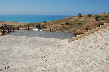 Yunan-Roma amfi tiyatro curium